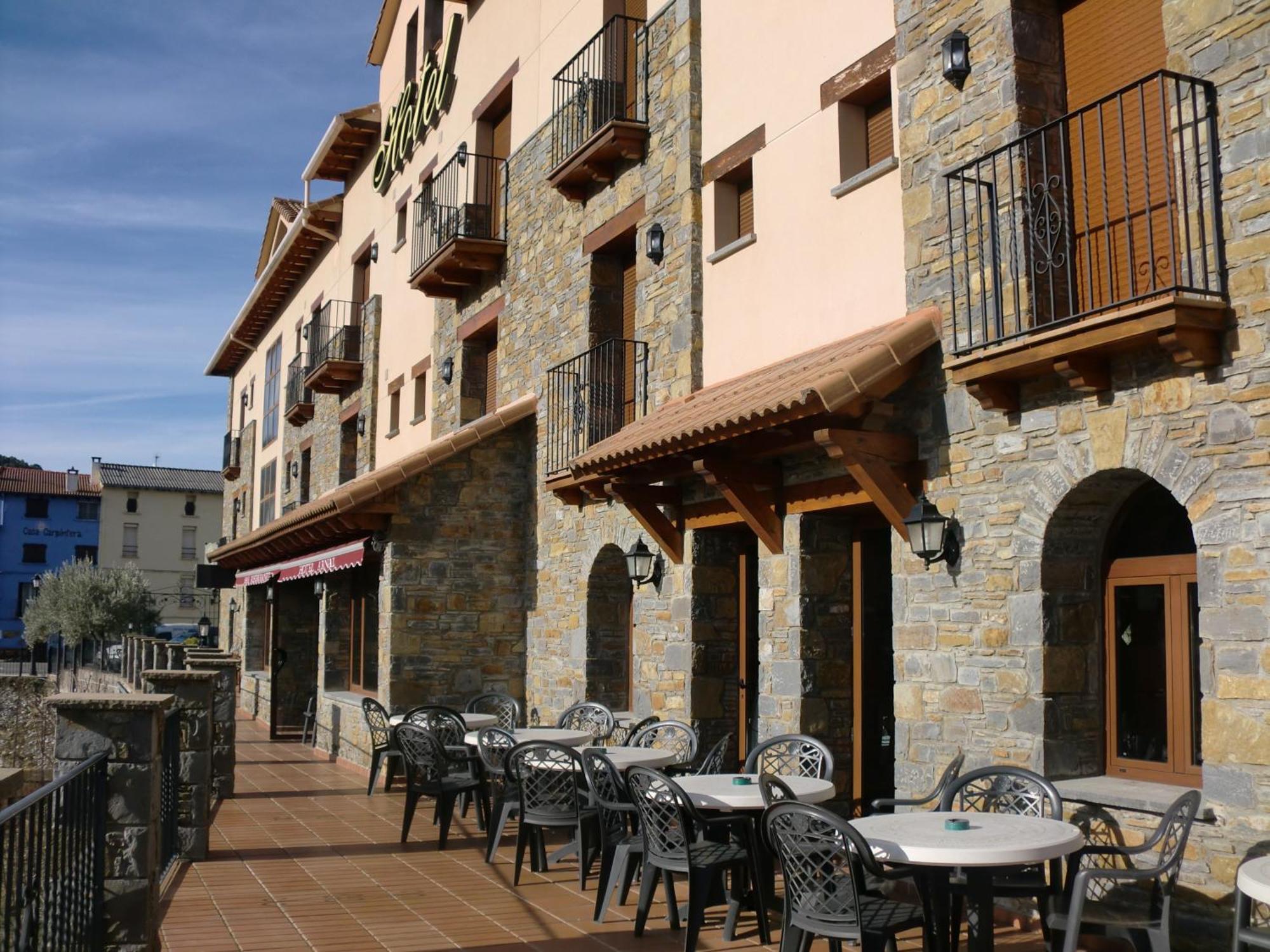 Hotel Arnal Эскалона Экстерьер фото